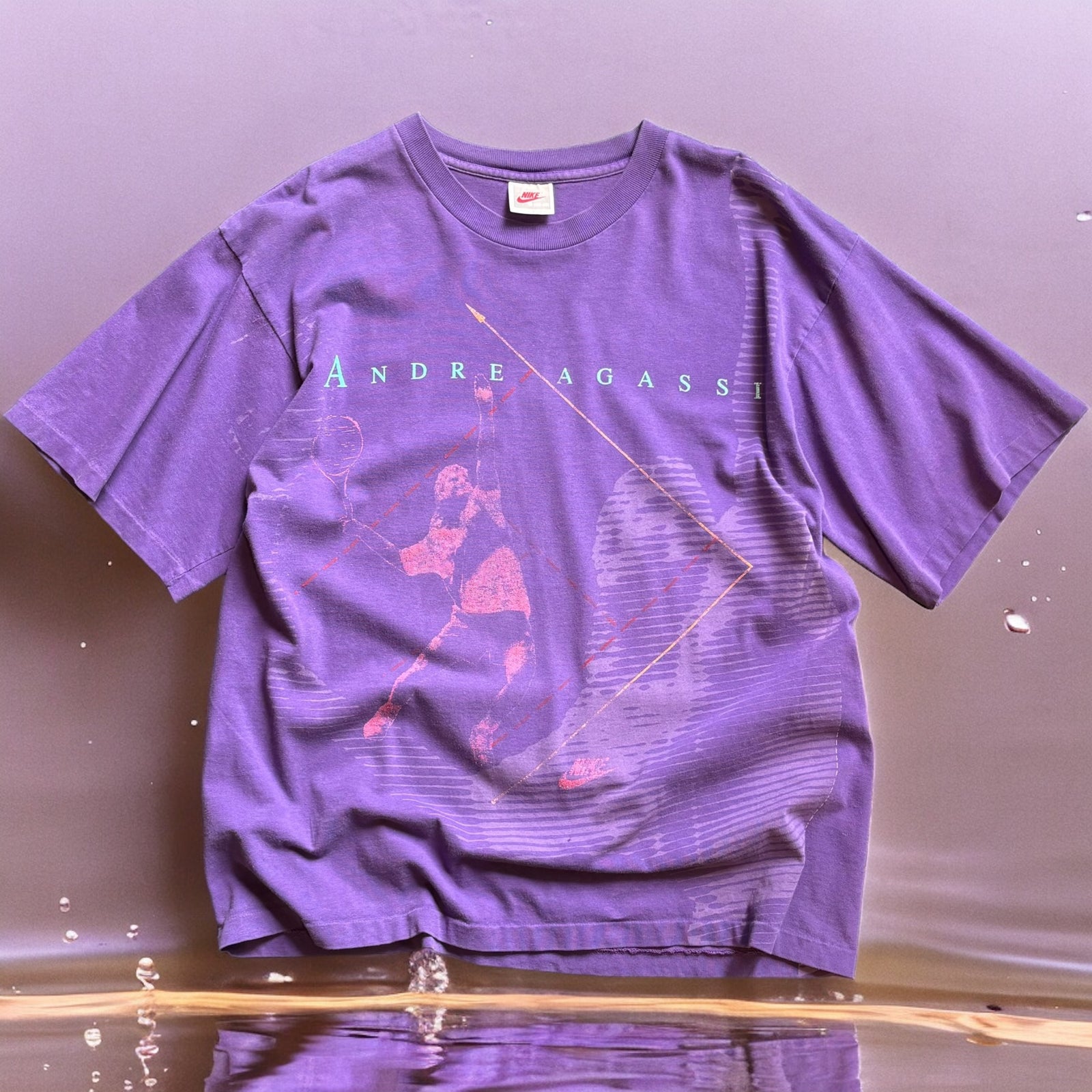 【完売】  古着Tシャツ】企業 90's NIKE  トップス
