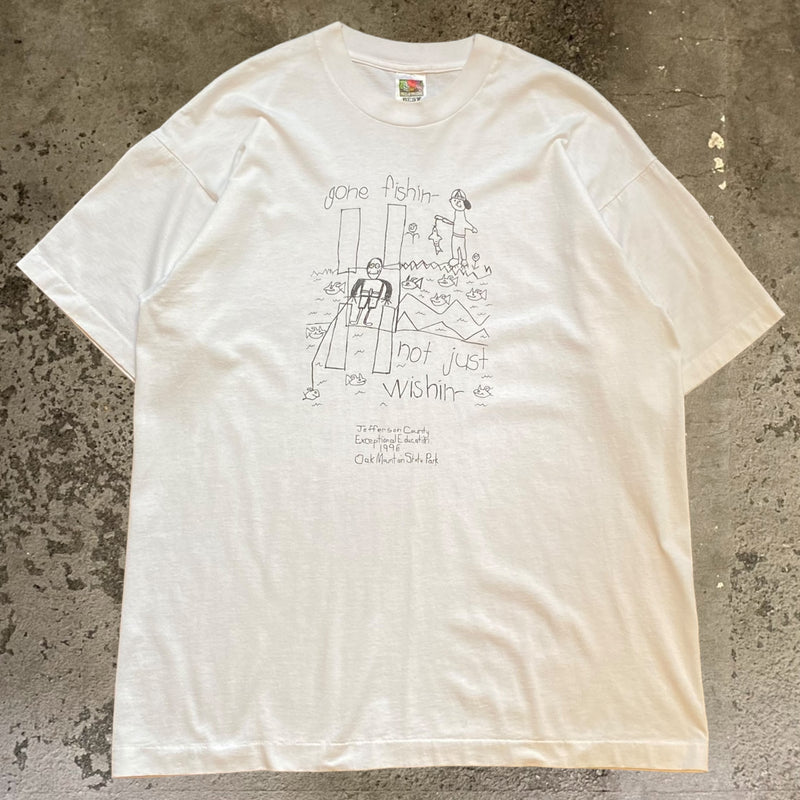 【古着Tシャツ】グッドレギュラー　90s FRUIT OF THE ROOM "gone fishin-not just wishin-