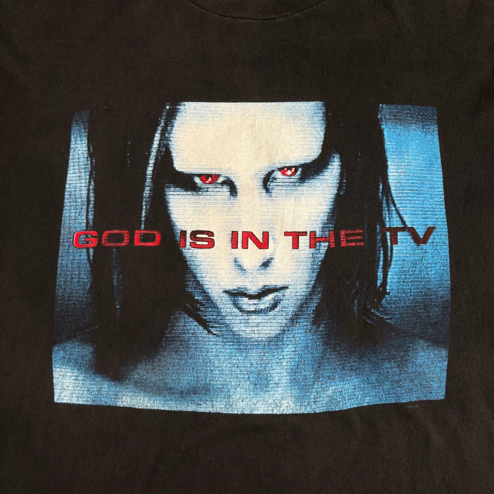 MARILYN MANSON Tシャツ GOD IS IN THE TV Vintage 1998 Marilyn Manson God Is In The TV T-Shirt – Mills