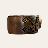 【Indian jewelry】ホピ族 KK刻印　オーバーレイ シルバーバングル