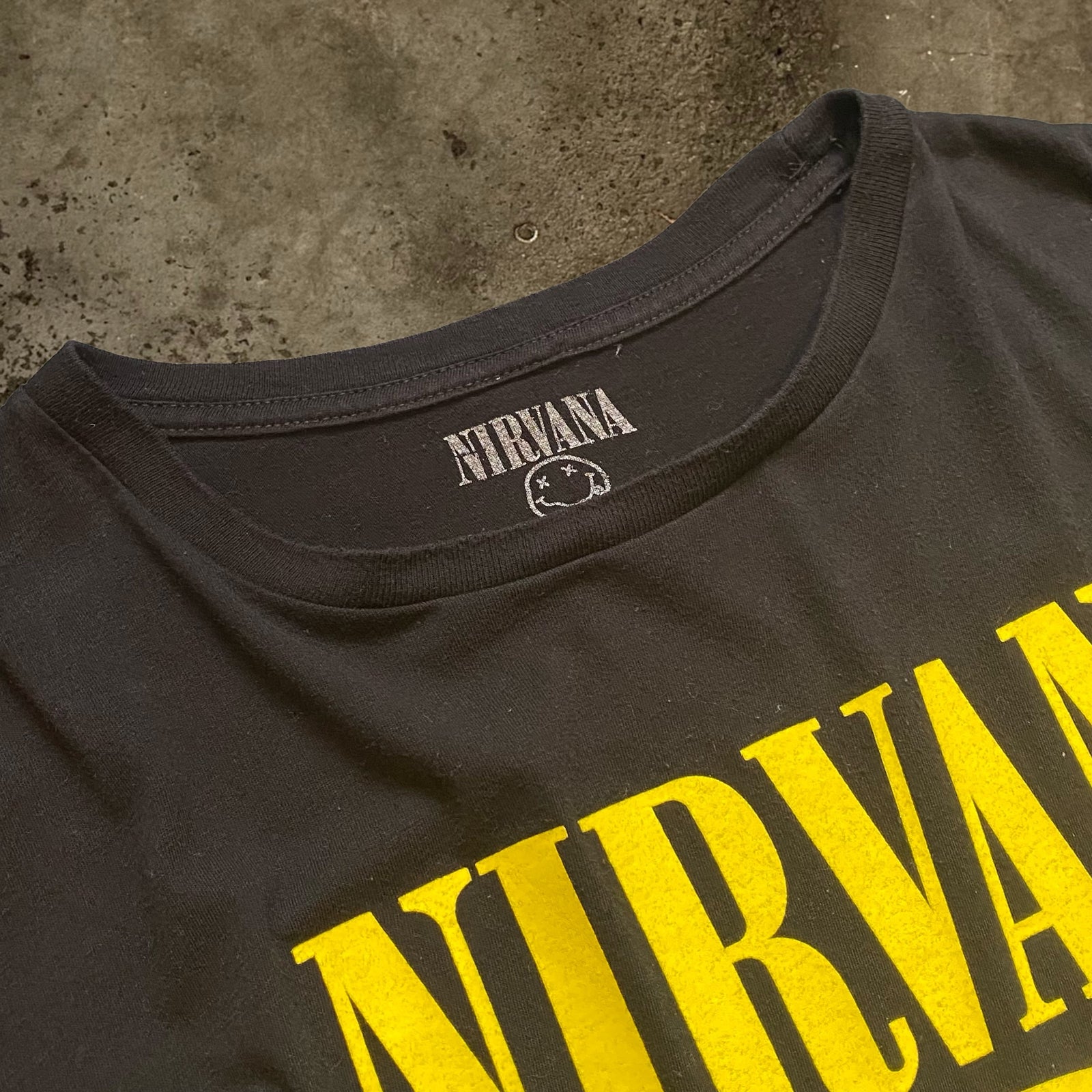 未使用　NIRVANA YELLOWSMILEY 2XL オフィシャルライセンス 未使用 NIRVANA YELLOWSMILEY 2XL オフィシャルライセンス 未