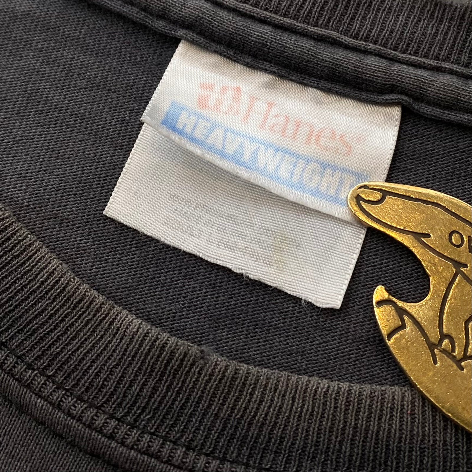 9490D1AC-646B-4A21-9290-