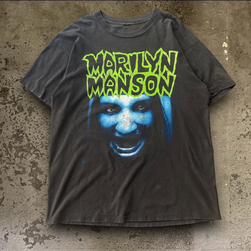 【古着Tシャツ】音楽 Marilyn Manson "GET YOUR GUNN"