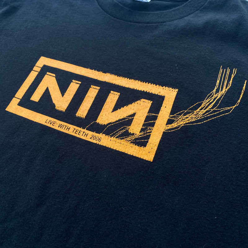 【古着Tシャツ】音楽 Nine Inch Nails"LIVE: WITH TEETH 2006"