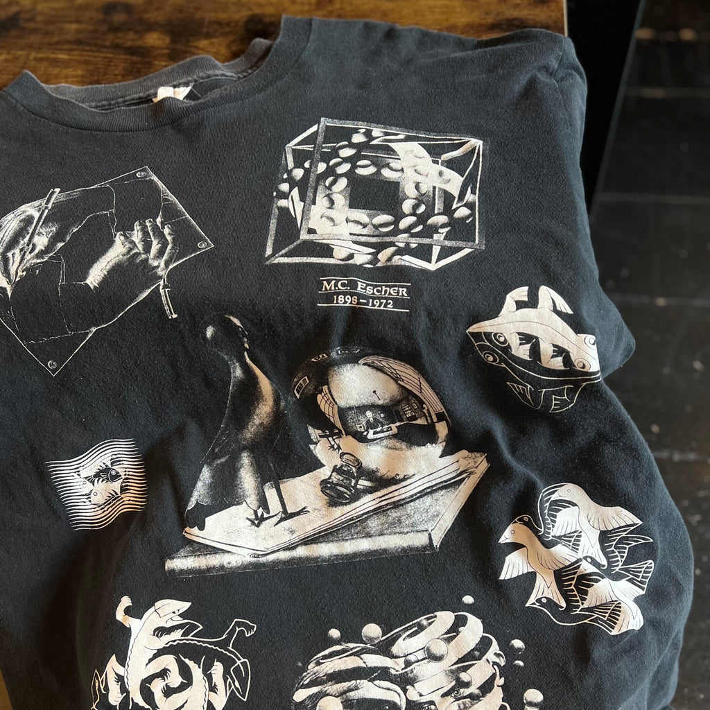 コレクター向け超希少! M.C.エッシャー Tシャツ EF46F5D9-4E02-40DB-A767-